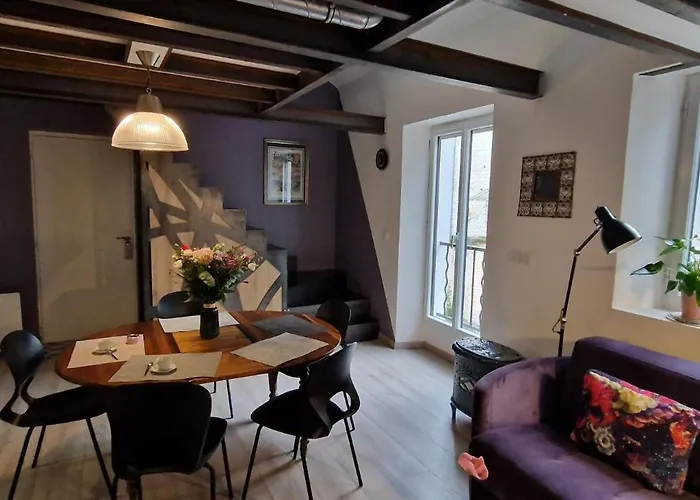 Bleautiful Blanche Duplex Confort Appartement